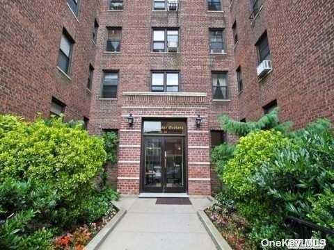 102-35 64th Road, Forest Hills, NY 11375