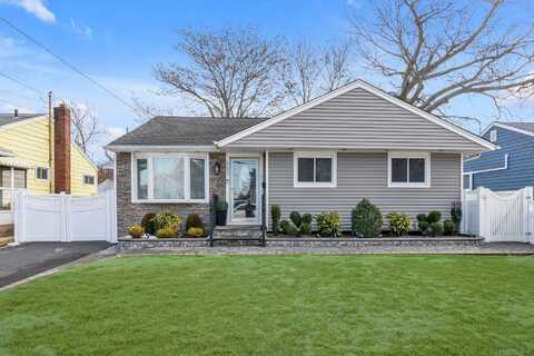 122 Green Avenue, Hempstead, NY 11550