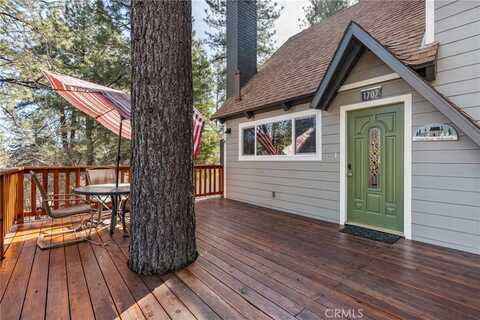 1707 Twin Lakes Drive, Wrightwood, CA 92397