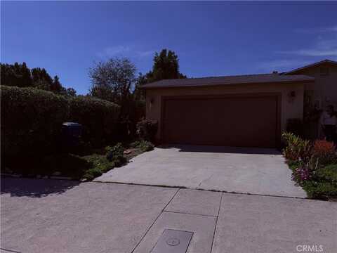 11823 Fenton Avenue, Sylmar, CA 91342