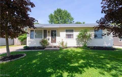 464 Karen Drive, Chardon, OH 44024