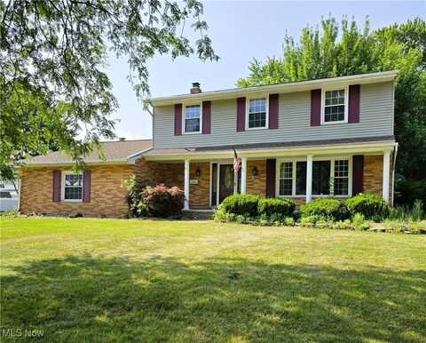 13541 Indian Creek Drive, Middleburg Heights, OH 44130
