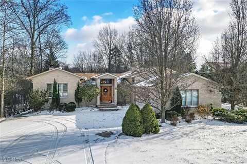 9445 Barr Road, Brecksville, OH 44141