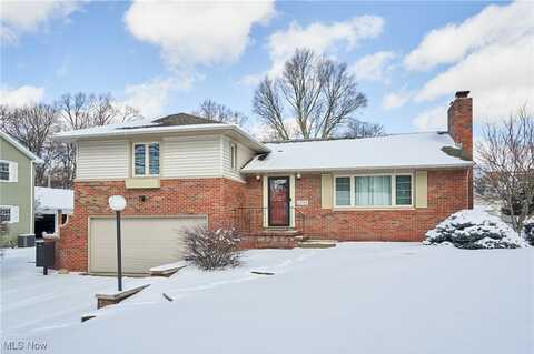 2395 Grant Avenue, Cuyahoga Falls, OH 44223