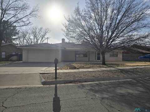 906 Pearson Drive, Roswell, NM 88201