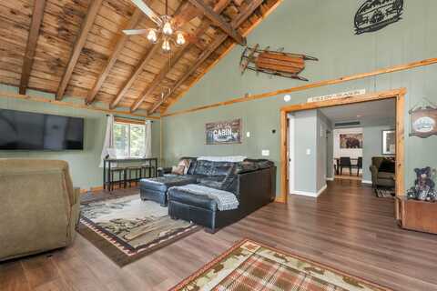 48 South Way, Tamworth, NH 03886