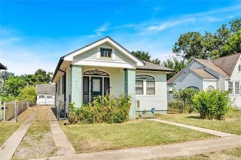 3909 PIEDMONT Drive, New Orleans, LA 70122