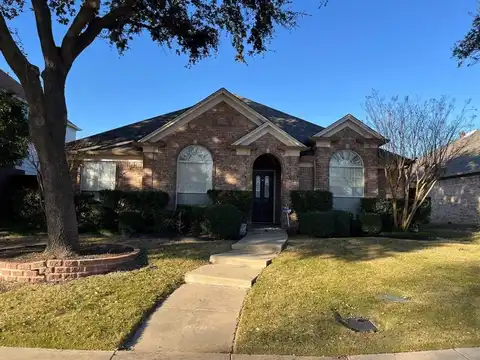 207 Howley Court, Irving, TX 75063