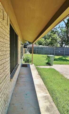 1701 Fitzgerald Court, Arlington, TX 76012