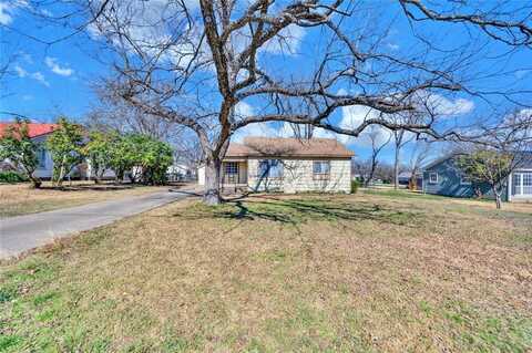 1107 W Pecan Street, Clifton, TX 76634