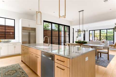 7706 Chatsworth Place, Dallas, TX 75230