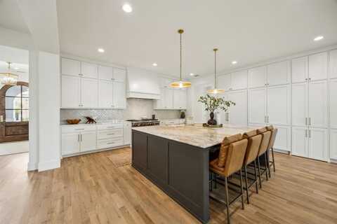 9514 Still Creek Lane, Dallas, TX 75238