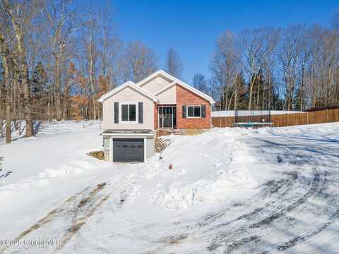 902 Muselbeck Road, Princetown, NY 12137