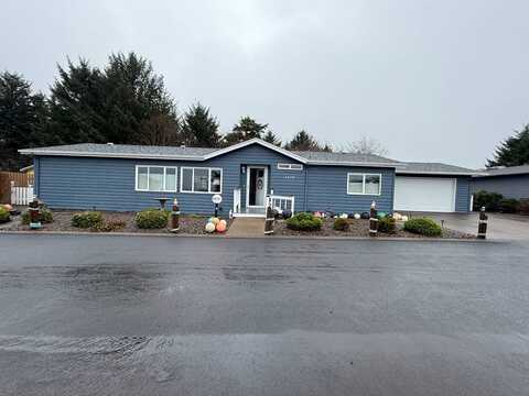 6230 NE Deer LN, Newport, OR 97365