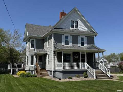 121 S VAIL Street, Geneseo, IL 61254