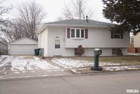 1204 N PIONEER Street, Davenport, IA 52804