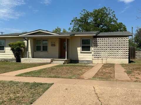 3715 Ave U, Snyder, TX 79549