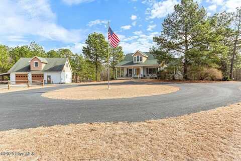 334 Hennings Drive, Vass, NC 28394