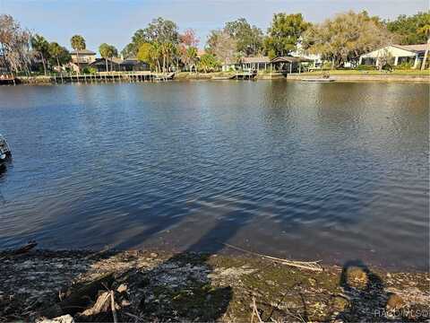 10453 W Sea Drive, Crystal River, FL 34429