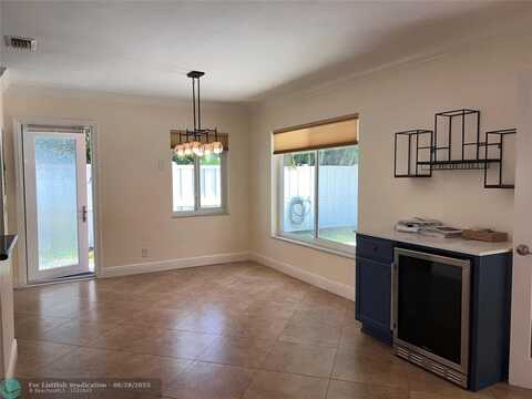 3336 NE 19th Avenue, Oakland Park, FL 33306