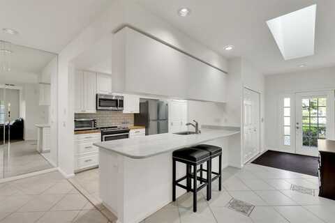 7334 Pine Creek Way, Port Saint Lucie, FL 34986