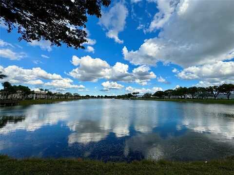 5541 Lakeside Dr, Margate, FL 33063