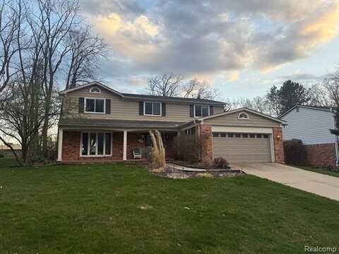 3123 ROLLING GREEN Circle S, Rochester Hills, MI 48309