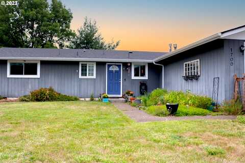 1700 CLARK AVE, Cottage Grove, OR 97424