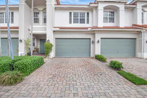 4 Nottingham Place, Boynton Beach, FL 33426