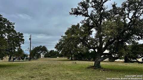 163 Knollwood, Bandera, TX 78003