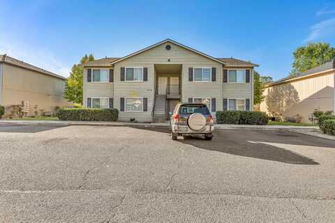 2154 Crater Lake Avenue, Medford, OR 97504