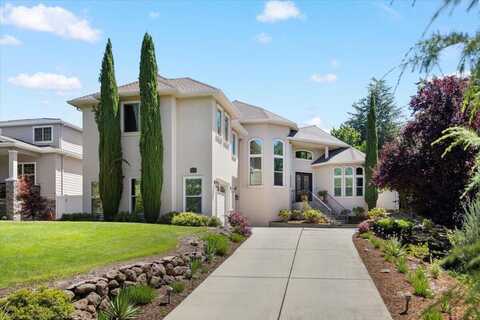 351 Stanford Avenue, Medford, OR 97504