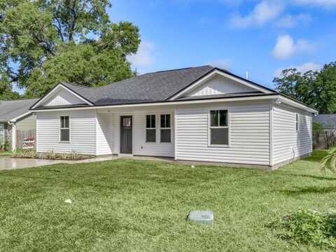 181 Broken Bow Trail, Crawfordville, FL 32327