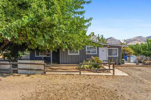 27215 Ave 140, Porterville, CA 93257