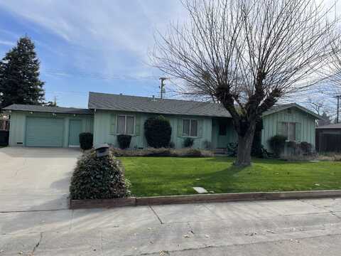 2704 S West Street, Visalia, CA 93277