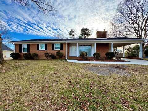 1604 E Fairfield Drive, Mount Airy, NC 27030