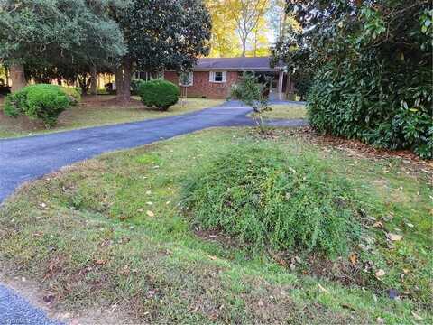 1010 Elizabeth Street, Walnut Cove, NC 27052