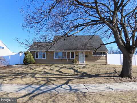 20 NEW POND LANE, LEVITTOWN, PA 19054