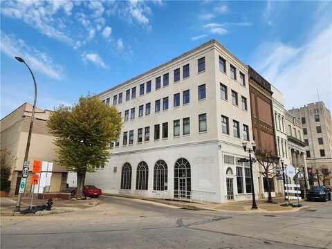 19 E Washington St., New Castle, PA 16101