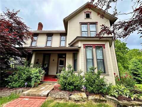 323 Franklin St, Slippery Rock, PA 16057