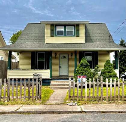 109 LINCOLN STREET, BECKLEY, WV 25801