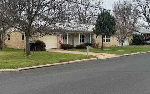 416 Travis St, Fredericksburg, TX 78624