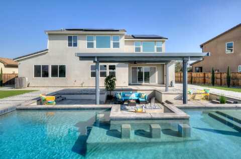 1048 Sawtooth Way, Madera, CA 93636
