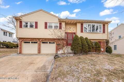 7 Chestnut Drive, Matawan, NJ 07747