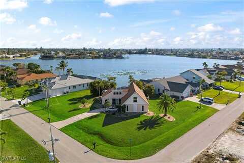 906 SW 4th Place, Cape Coral, FL 33991