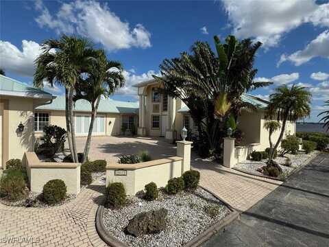 15472 Nelsons Walk Court, North Fort Myers, FL 33917