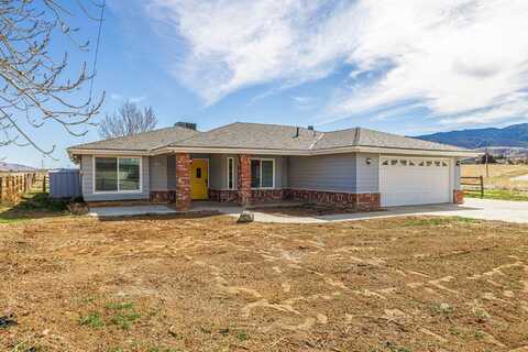 21810 Mid Way, Tehachapi, CA 93561