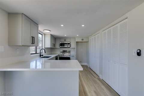 3484 Nightflower Lane, Las Vegas, NV 89121