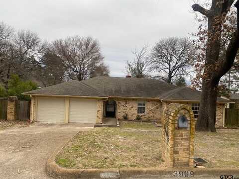 3908 Wakefield Dr, Tyler, TX 75701