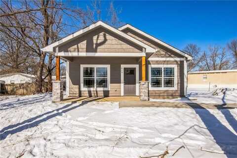 819 E 8th Street, Ottawa, KS 66067